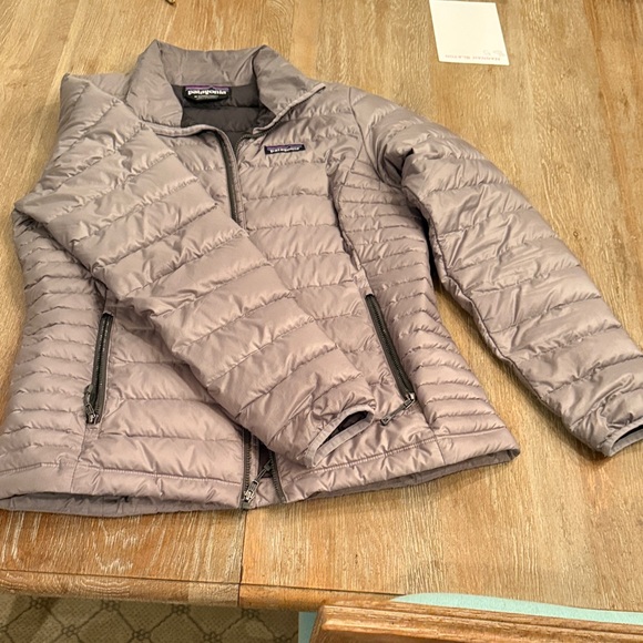 Patagonia Jackets & Blazers - Patagonia Women’s Light Weight Grey Jacket